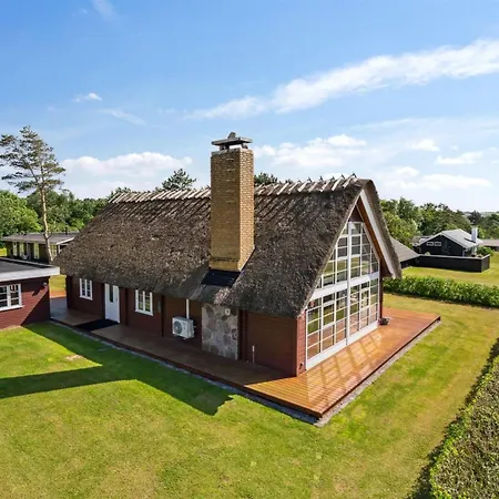 Ginnie - 300m From The Sea By Interhome Feriehus