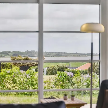 Ginnie - 300m From The Sea By Interhome Feriehus Millinge